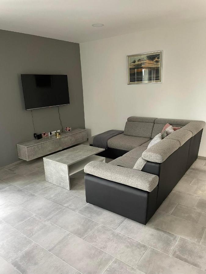 Apartman Ivanica Lukoran Εξωτερικό φωτογραφία